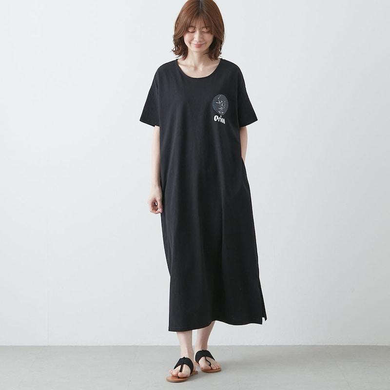 ブラック