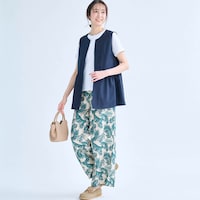 モデル身長169cm／M　※写真は撮影用のため、股下+7cmになります。