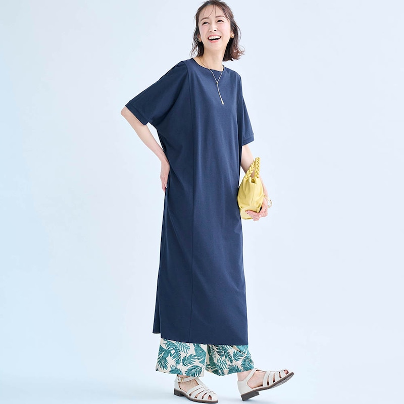 モデル身長169cm／M　※写真は撮影用のため、股下+7cmになります。