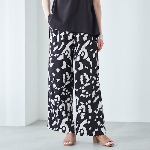 夏に毎日着たくなる涼やかイージーパンツ