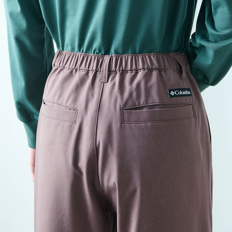 ウエストは後ろゴムではきやすく着心地ラクちん