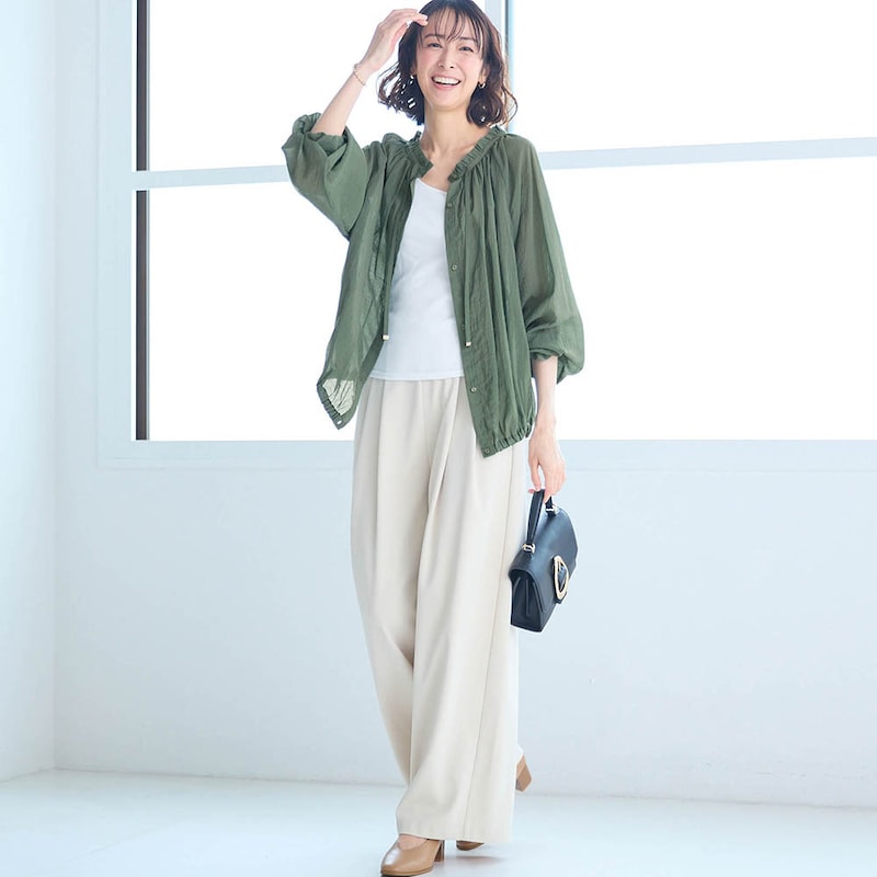 前を開けて羽織としても着られる