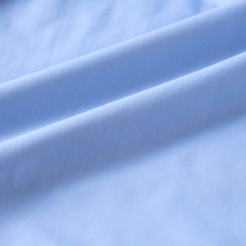 布帛部分はコットンライクなポリエステル素材