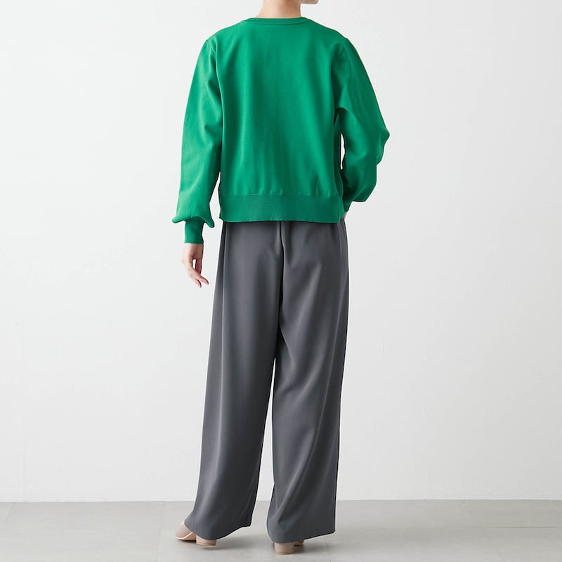 モデル身長168cm／M　※写真は撮影用のため股下+6cmになります。