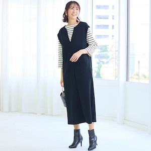 【花笑むとき/hana emu toki】エンボス素材のキーネックジャンパースカート