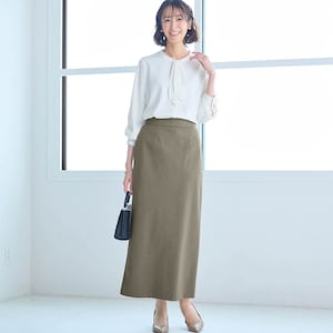 モデル身長169cm／M　※写真は撮影用のため総丈+6cmになります。