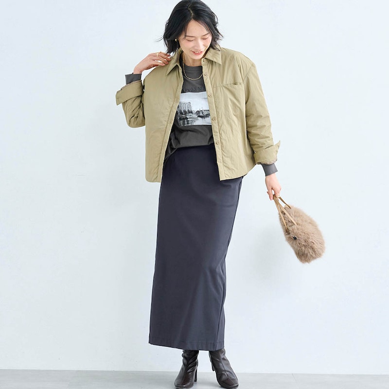 モデル身長168cm／M　※写真は撮影用のため総丈+6cmになります。