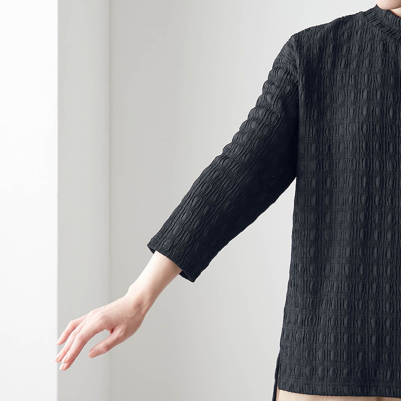 袖はロングシーズン使いやすい七分丈