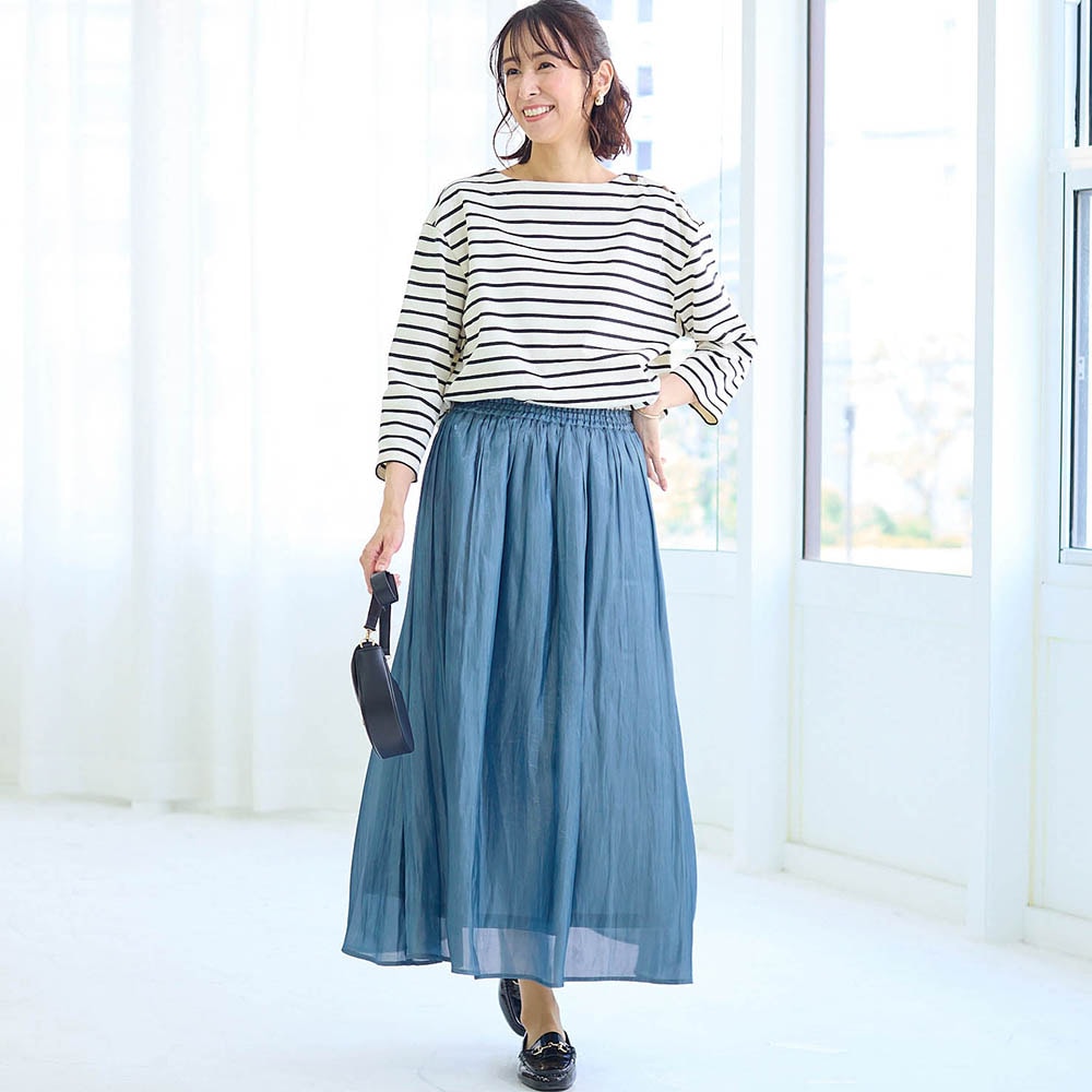 モデル身長169cm／M・総丈85cm　※写真は撮影用のため総丈+6cmになります。