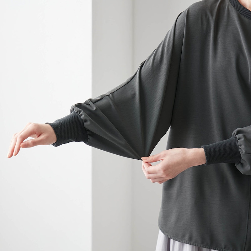 ストレッチ素材で動きやすい