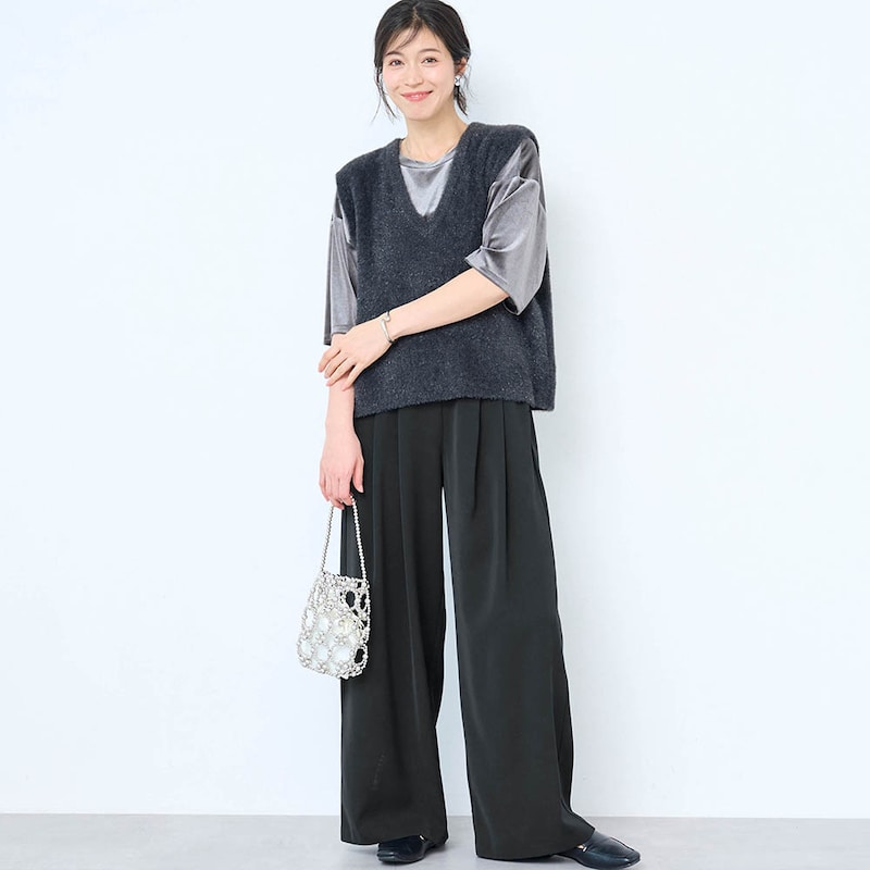 モデル身長168cm／M　※写真は撮影用のため股下+6cmになります。ブラック着用