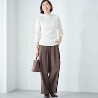 モデル身長168cm／M ※写真は撮影用のため股下+6cmになります。モカブラウン着用