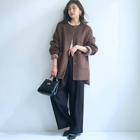 モデル身長165cm／M ※写真は撮影用のため股下+6cmになります。ブラック着用