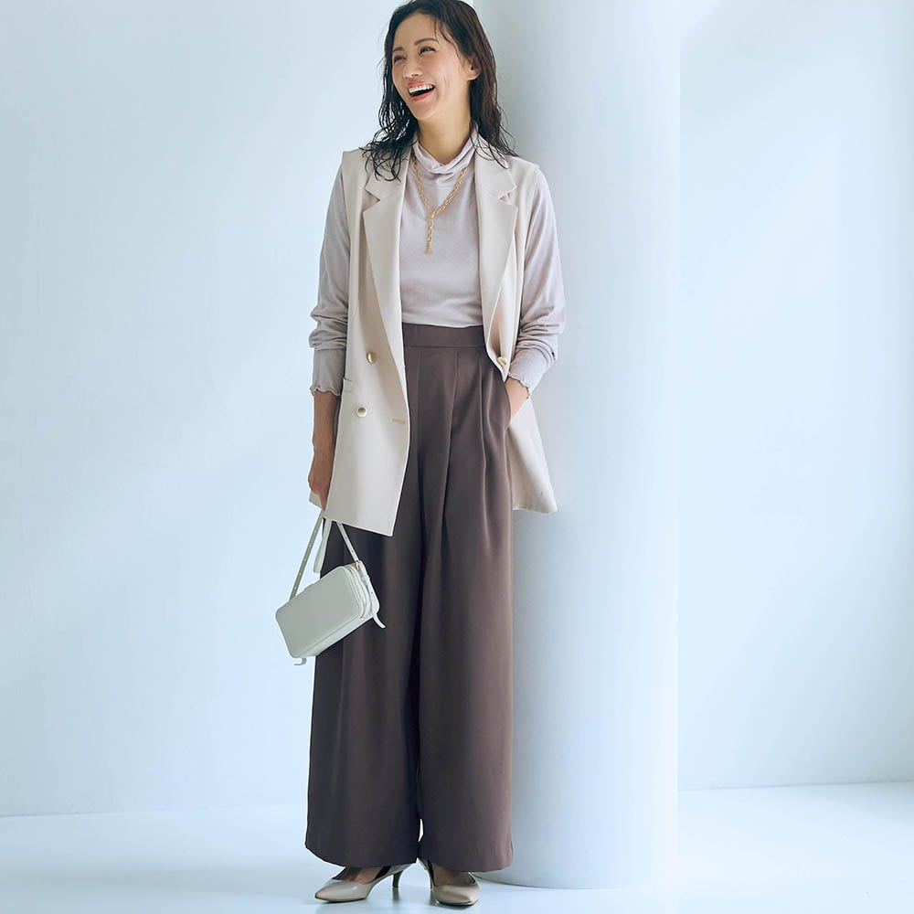 モデル身長165cm／M ※写真は撮影用のため股下+6cmになります。モカブラウン着用