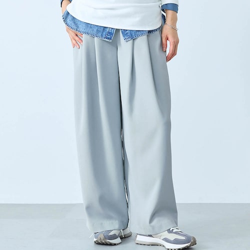 ラクしてキレイを叶えるタックワイドパンツ