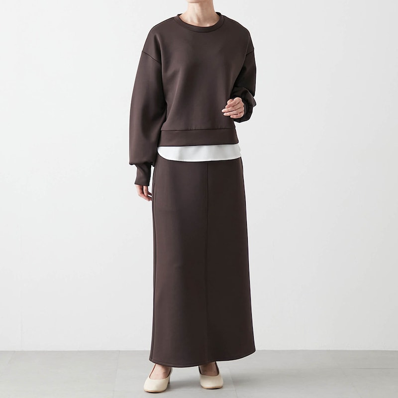 モデル身長168cm／M　※写真は撮影用のため総丈+6cmになります。