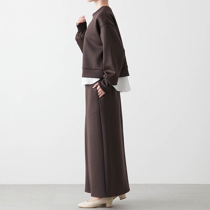 モデル身長168cm／M　※写真は撮影用のため総丈+6cmになります。