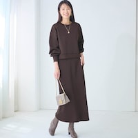 モデル身長173cm／M　※写真は撮影用のため総丈+6cmになります。