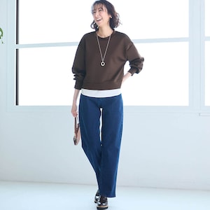 モデル身長169cm／M　※トップスのみ着用