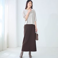 モデル身長173cm／M　※写真は撮影用のため総丈+6cmになります。ボトムのみ着用