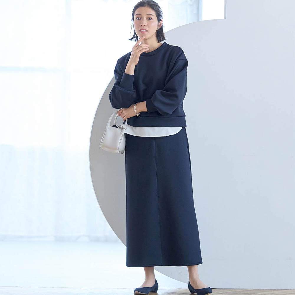 モデル身長168cm／M　※写真は撮影用のため総丈+6cmになります。