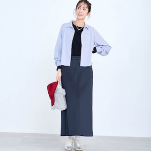 モデル身長169cm／M　※写真は撮影用のため総丈+6cmになります。ボトムのみ着用