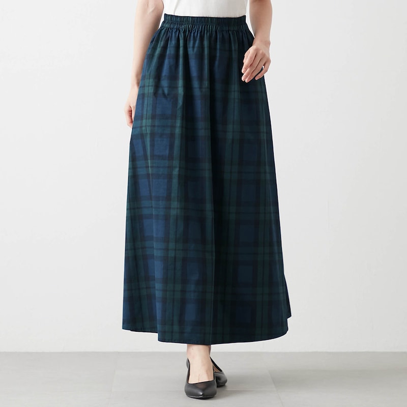 モデル身長168cm／M　※写真は撮影用のため総丈+8cmになります。