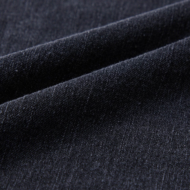 6.5オンスと軽量の柔らかデニム素材