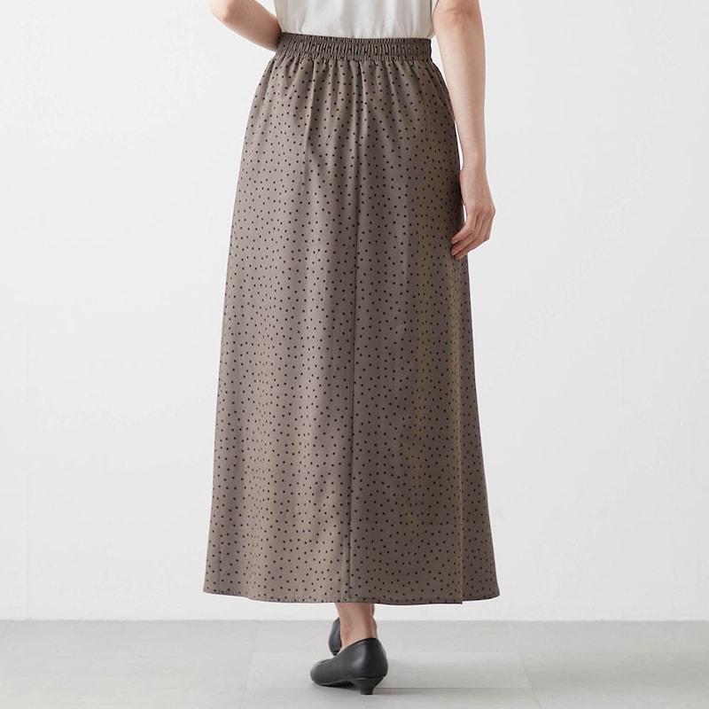 モデル身長168cm／M　※写真は撮影用のため総丈+6cmになります。