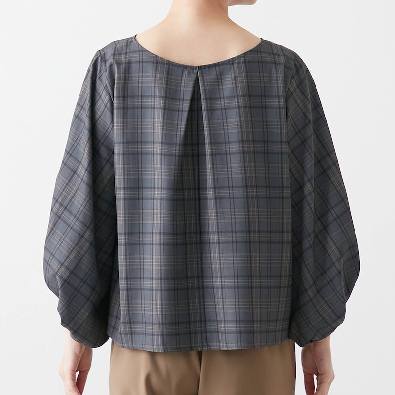 モデル身長168cm／M