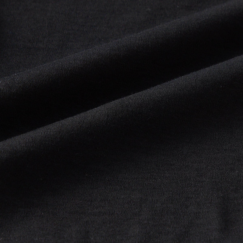 内側部分はカットソー素材で動きやすい