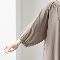 気になる肘を隠してくれる七分袖