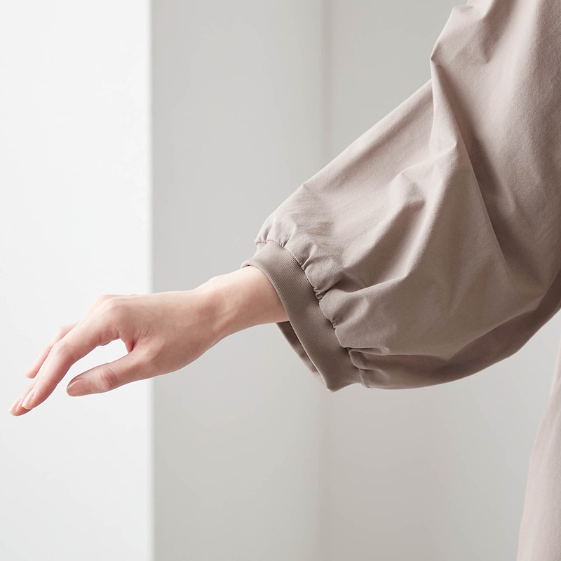 袖口はリブ仕様