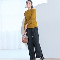 モデル身長168cm／M　※写真は撮影用のため股下+８cmになります。