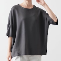 モデル身長168cm／M
