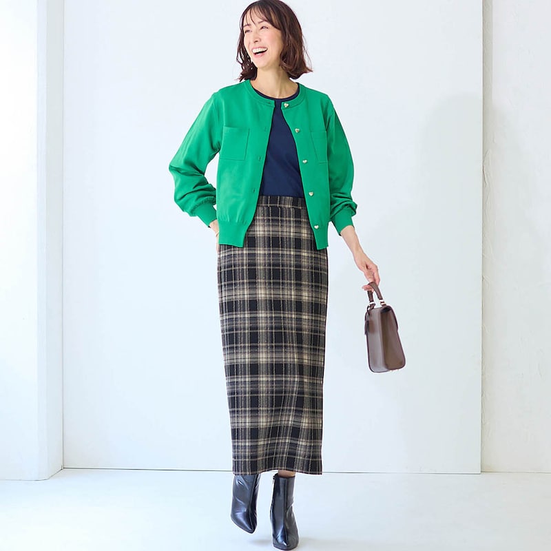 モデル身長169cm／M　※写真は撮影用のため総丈+6cmになります。