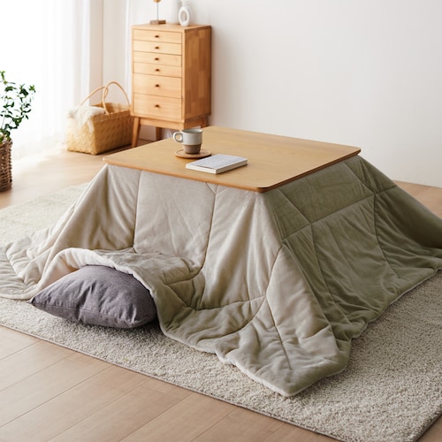 リバーシブルに使えるすっきりこたつ布団