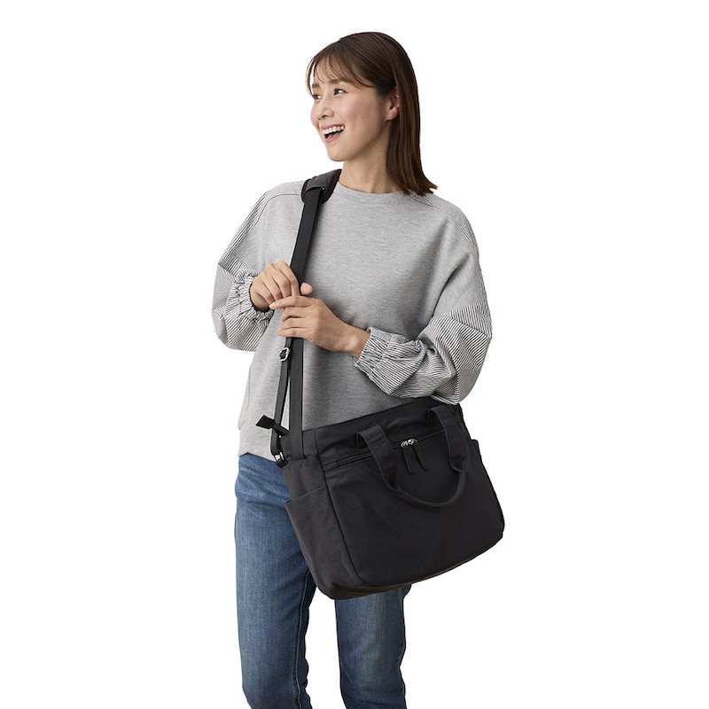 【1WAY】ショルダー／パッド付きで肩が痛くなりにくい