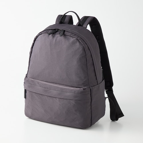 他の荷物まで持ってくれる！荷物持ちリュック（サコッシュ付き）