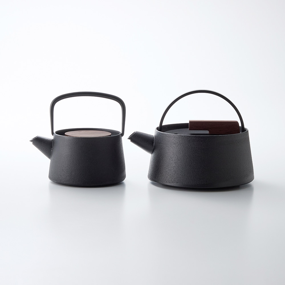 小泉誠デザインの南部鉄器 tetu 小鉄瓶 ＜0.56L＞ 【IH/ガス火
