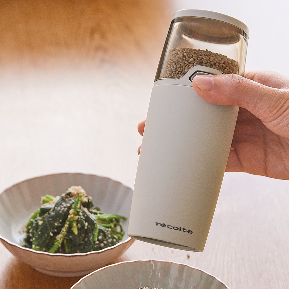 ボタンひとつで手軽にすりごまができる電動ゴマスリ