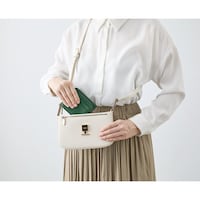 ミニバッグに入る手のひらサイズ
