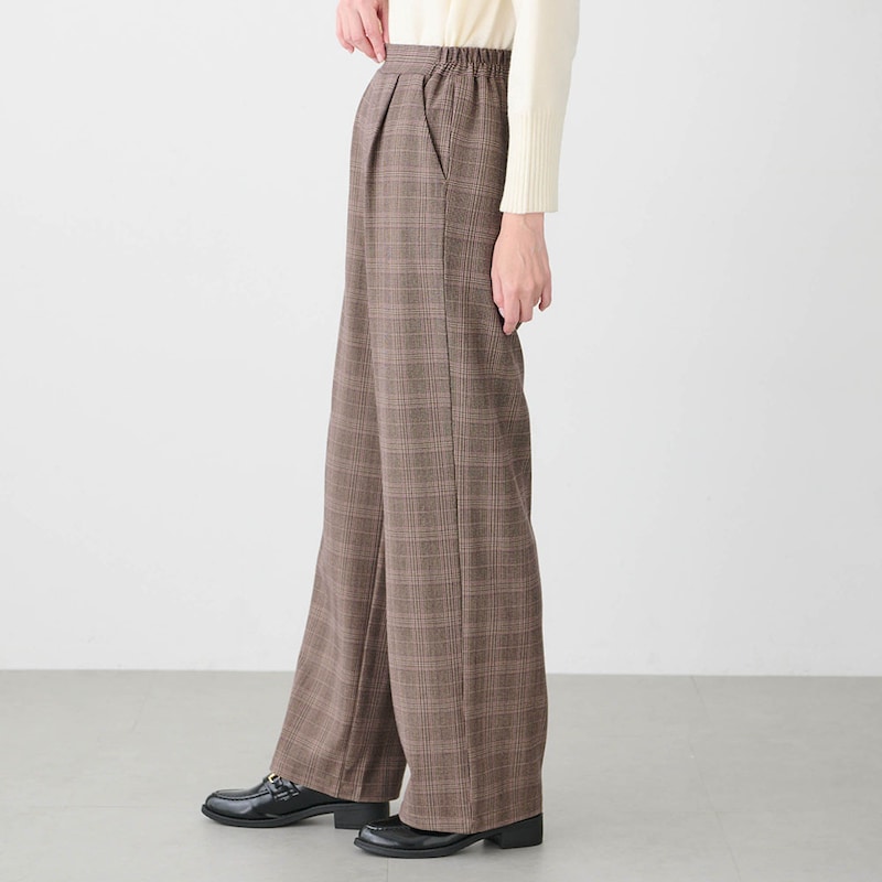 モデル身長170cm／M　※写真は撮影用のため股下＋6cmになります。