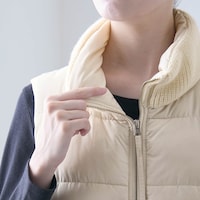 首に当たる側はニットではないのでチクチクしません