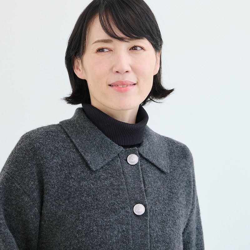 トレンド感のある襟付きデザイン