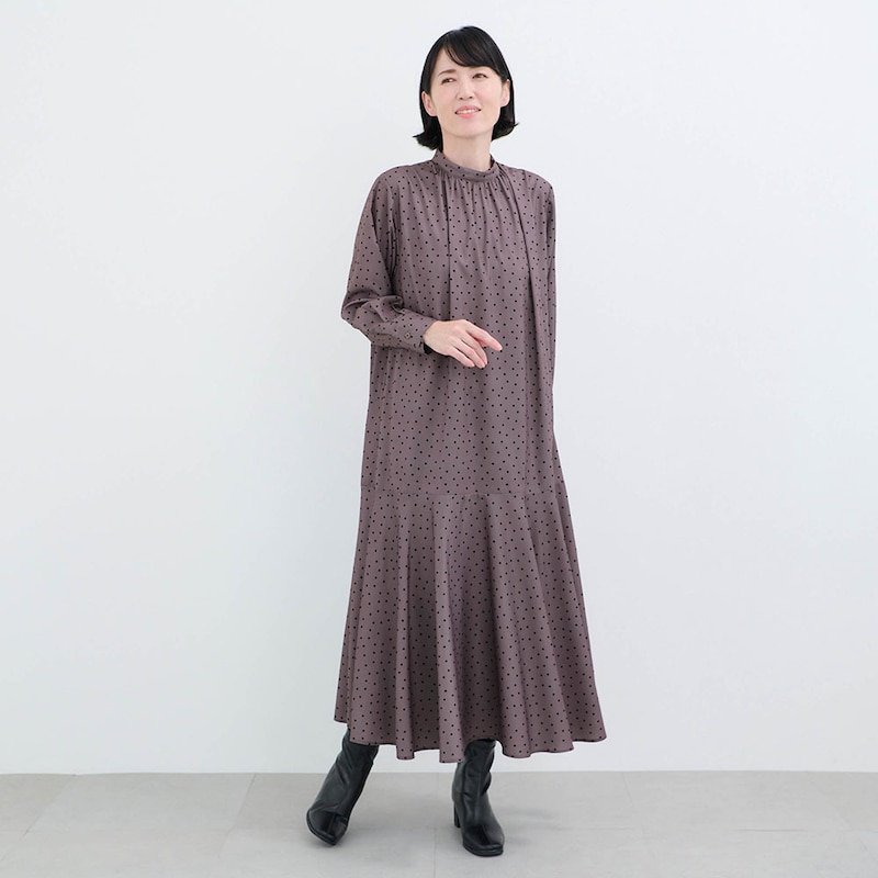 モデル身長170cm／M　※写真は撮影用のため総丈＋7cmになります。