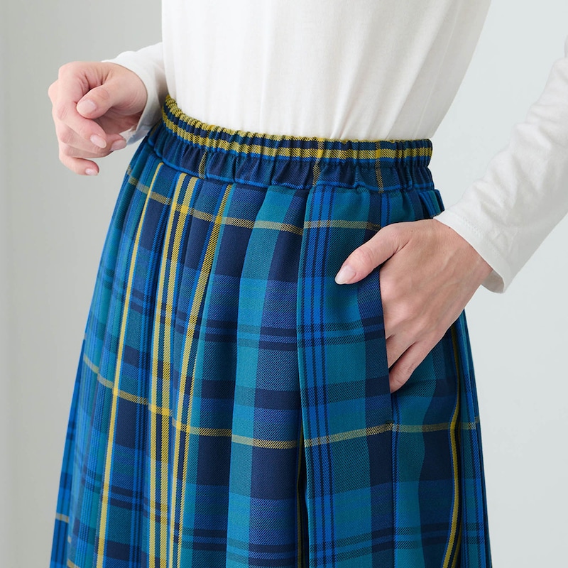 ウエストは総ゴムではきやすく着心地ラクちん