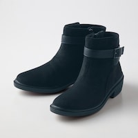 ブラックスエード