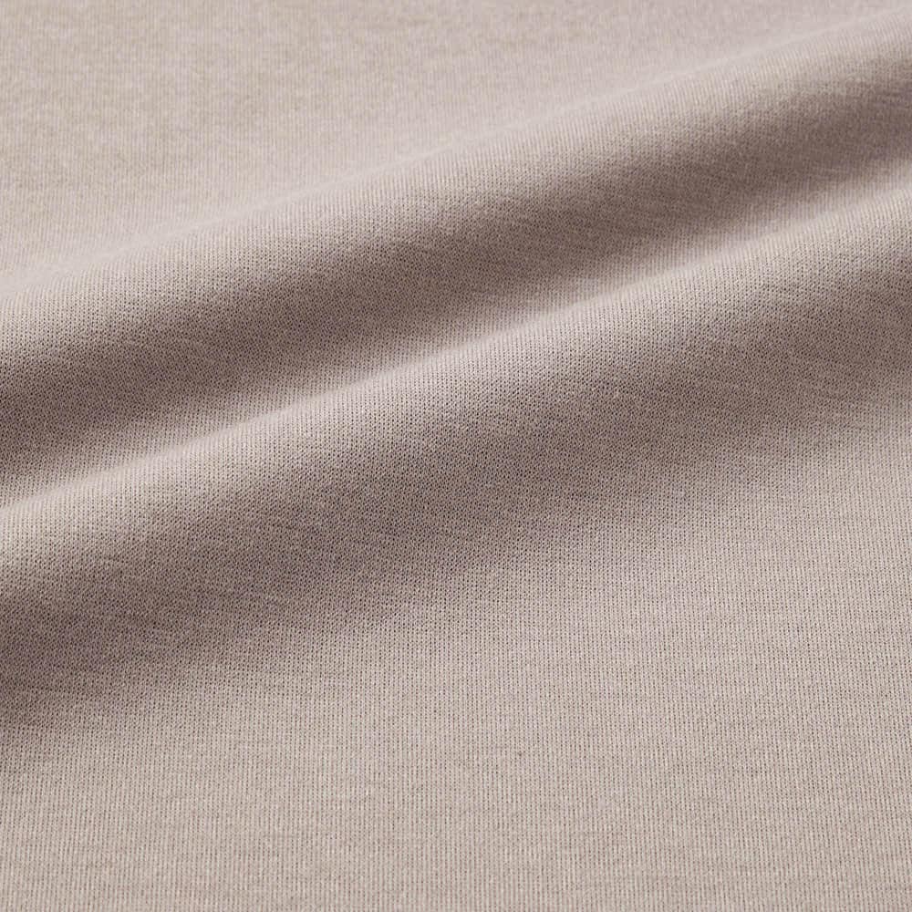 毛玉になりにくい特殊な糸を使用し、なめらかできれいな風合いをキープ