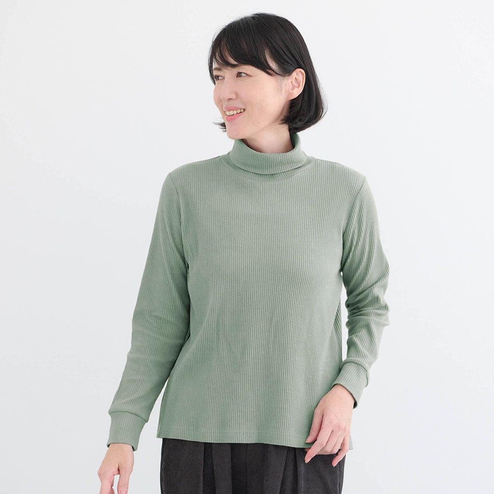 モデル身長170cm・Mサイズ着用